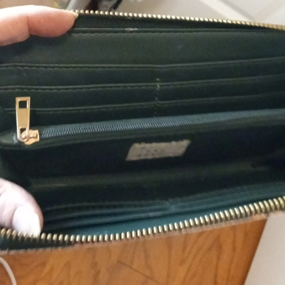 2 fer, large Universal Threads hobo-shoulder bag, NWT with full zip wallet, EUC